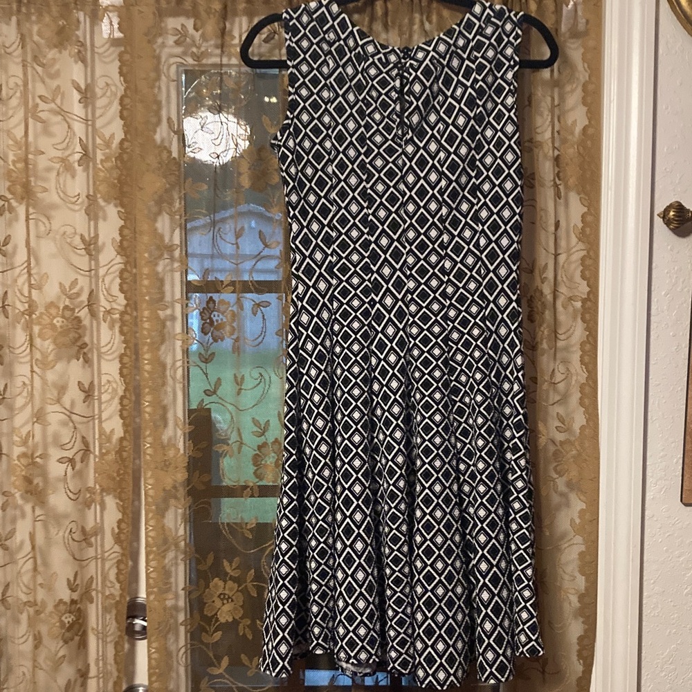 Haani Petite Dress Bundle - Picture 5 of 11